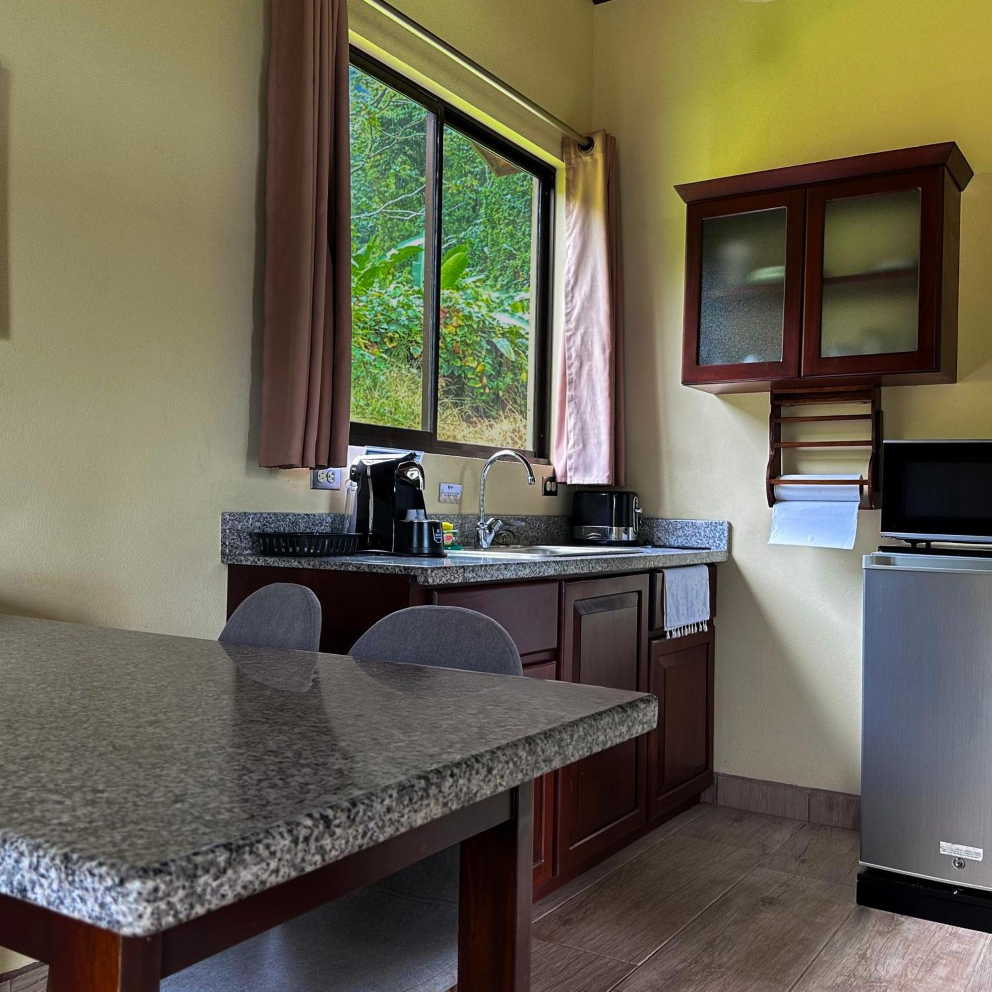 Arenal Roca Suites La Fortuna Екстер'єр фото